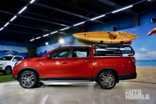 310mm 늘린 쌍용차 렉스턴 스포츠 칸 출시, 2838만원부터 < 신차뉴스 < 신차소식 < 기사본문 - 오토헤럴드 310mm 늘린 쌍용차 렉스턴 스포츠... 