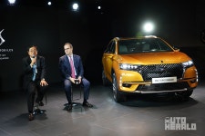 일상이 예술로 프랜치 감성 SUV DS 7 크로스백 출시 < 신차소식 < 기사본문 - 오토헤럴드 일상이 예술로 프랜치 감성 SUV DS 7 크로스백... 