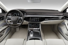 아우디, 4.0리터 가솔린 탑재한 플래그십 대형 세단 A8 L 60 TFSI... 0리터 가솔린 탑재한 플래그십 대형 세단 A8 L 60 TFSI 콰트로 출시