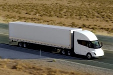 일론 머스크 테슬라 세미 트럭 짐 가득 실은 36.7톤 무게로 804km 주행거리 확인  < 뉴스 < 기사본문 - 오토헤럴드 일론 머스크 테슬라... 