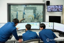 씨유현대차남양연구소디자점 | [르포] 현대차그룹 남양연구소, 고성능 전기차부터 수소 버스까지..."밤낮없이 두들기고 뜯고" < 이슈&테마 < 기사본문 - 오토헤럴드 [르포]...