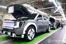 기아 연간 매출액 사상 첫 100조 돌파... 영업익 12조 6671억 최대 < 뉴스 < 기사본문 - 오토헤럴드 기아 연간 매출액 사상 첫 100조 돌파...... 