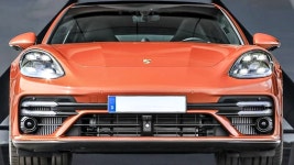 누구도 부정할 수 없다는 아빠들의 드림카가 신형으로 등장하자 국내 네티즌들이 보인 반응 - 트래피카