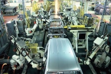 이렇게까지 될 줄은... 한때 아빠들의 드림카였던 쌍용차의 안타까운 근황이 공개됐다 - 트래피카