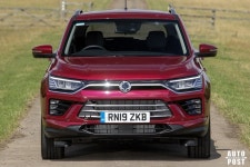 지프 코란도 출시하라니까 소리 무시하더니 결국 쌍용차가 후회할 일이 터져버렸다 - 트래피카