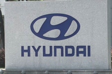 국내 소비자는 무시하더니 미국에서는 결함 터지자마자 현대차가 보인 황당한 행동 - 트래피카