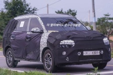 와 저 계기판은 그거 아닌가? 셀토스 가지고 만든 기아 신형 카렌스 유출된 실내 살펴보니 - 트래피카