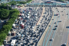 그냥 차 버리고 걸어가고 싶을 정도, 서울에서 가장 막히는 도로는 여기입니다 - 트래피카