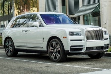 롤스로이스 컬리넌과 베뉴는 다 공평해 소비자들이 유독 헷갈려 하는 ‘이것’ - 트래피카