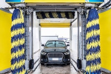 무려 이 상태로 세차장 들어갔다가.. 이런 최후 당했죠 - 트래피카