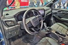 잘 나가던 무쏘 EV 벌써 위기.. 역대급 픽업트럭 출시 소식에 이럴 수가 - 트래피카