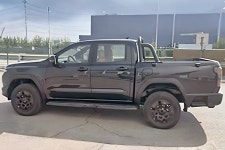 무쏘 큰일 났네 1,900만 원 디젤 픽업트럭 이 차 정체는? - 트래피카