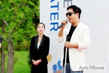 현대모터클럽, 시청각장애인 위한 영화 상영으로 진한 감동 < 자동차 일반 < 기사본문 - 오토트리뷴 현대모터클럽, 시청각장애인 위한 영화... 