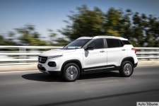 GM-SAIC, 경차보다 저렴한 910만 원대 소형 SUV 공개 < 신차 < 기사본문 - 오토트리뷴 GM-SAIC, 경차보다 저렴한 910만 원대 소형 SUV 공개... 