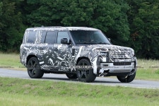 랜드로버 디펜더 130 테스트 차량 포착, 더 커지고 고급화 될까?... < 자동차 < 기사본문 - 오토트리뷴 랜드로버 디펜더 130 테스트 차량 포착, 더... 