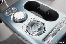 제네시스 GV60 크리스탈 스피어, “감성과 안전성까지 확보” < 자동차 < 기사본문 - 오토트리뷴 제네시스 GV60 크리스탈 스피어, “감성과... 