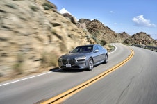 와..비엠 난리났네.. 할인, 무이자, 보험료까지 퍼주는 BMW 3월... 오토트리뷴 와..비엠 난리났네.. 할인, 무이자, 보험료까지 퍼주는 BMW 3월... 