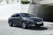 K3 가격 말고 뭐가 있나? 아반떼 VS K3 정면 승부, 준중형 최강자는? < 자동차 < 기사본문 - 오토트리뷴 K3 가격 말고 뭐가 있나? 아반떼 VS K3... 