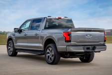 美포드의 갓성비 픽업트럭, 국내 출시 요구 쏟아지는 이유는? < 신차 < 뉴스 < 기사본문 - 오토트리뷴 美포드의 갓성비 픽업트럭, 국내 출시... 