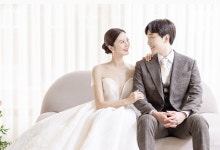개그맨들 줄지어 품절남 됐네... 미모의 여성과 결혼 소식 알린 연예인은 누구? < 연예 < 기사본문 - 오토트리뷴 개그맨들 줄지어 품절남 됐네...... 