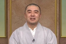 여전히 귀티가 흘러 넘쳐... 풀소유 혜민스님, 3년 자숙 끝에 전한 복귀 소식에 싸늘 < 연예 < 이슈 < 기사본문 - 오토트리뷴 여전히 귀티가 흘러... 