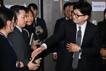 “윤석열과는 안 먹더니”… 당직자들과 만찬 가진 한동훈, 총선 결과 얘기하며 한 말은? < 정치 < 뉴스 < 기사본문 - 오토트리뷴 “윤석열과는 안...