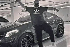 돈 스파이크, 전성기때 타던 차에 ‘눈길’ < 이슈 < 연예 < 기사본문... 했었네... 돈 스파이크, 전성기때 타던 차에 ‘눈길’ - 오토트리뷴