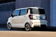 1842만 원 갓성비.. 딜러도 바로 매입, 부모님 인기 폭발 전기차 정체는? < 중고차 < 뉴스 < 기사본문 - 오토트리뷴 1842만 원 갓성비.. 딜러도... 