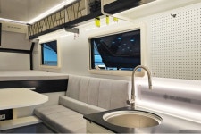 KGM 무쏘 캠핑카 아틀라스타6 공개, 궁금한 가격은? < RV < 뉴스... KGM 무쏘 캠핑카 아틀라스타6 공개, 궁금한 가격은? - 오토트리뷴