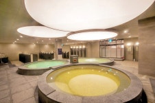 90만 명 방문, 12,000원에 즐기는 수도권 온천 < 여행 < 라이프... 40분 거리... 90만 명 방문, 12,000원에 즐기는 수도권 온천 - 오토트리뷴