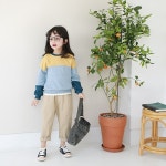                 [오늘만!10%+중복5%쿠폰][제니스튜디오] A0256_콘칩배색맨투맨 [오늘만!10%+중복5%쿠폰][제니스튜디오] A0256_콘칩배색맨투맨