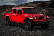 $60,000 Jeep Gladiator Launch Edition Sells Out In 24 Hours | CarBuzz $60,000 Jeep Gladiator Launch Edition Sells Out In 24 Hours