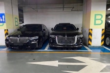 Chinas BMW 7 Series Copycat Has An Even More Ridiculous Grille | CarBuzz Chinas BMW 7 Series Copycat Has An Even More... 