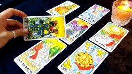 CLASS101 | 유니버셜 웨이트 타로카드 + 스웨이드 타로 주머니 유니버셜 웨이트 타로카드 +  스웨이드 타로 주머니 | 클래스101