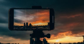 CLASS101 | 스마트폰 카메라 300% 활용법 <기종 상관 없이 DSLR같은 풍경 사진 찍기> 스마트폰 카메라 300% 활용법 <기종 상관 없이 DSLR같은... 