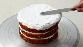 CLASS101+ | The secret to designs that look like gold even for beginners! The classic cake that is easy to learn The secret to... 