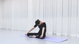 CLASS101 | 천천히 시작하는 요가 입문 – 몸이 뻣뻣한 초보자를 위한 첫 요가 천천히 시작하는 요가 입문 – 몸이 뻣뻣한 초보자를 위한 첫... 