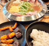 가끔 왔던 리필 되는 부대찌개 집 : 클리앙