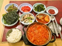 회사 근처 5,000원짜리 백반집이 자랑.jpg : 클리앙
