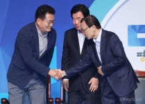 까마득?한 동생에게 져서 우울하셨쎄여?? : 클리앙