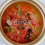 비빔막국수, 비빔국수, 비빔면, 비빔, 물비빔면, 사진,이미지,일러스트,캘리그라피 - 먹방작가 크라우드픽 - 저작권 걱정 없는 상업용 이미지