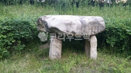 고인돌, 바위, 고인돌바위, 전통, 선사시대, 사진,이미지,일러스트,캘리그라피 - 무네모신작가 크라우드픽 - 저작권 걱정 없는 상업용 이미지