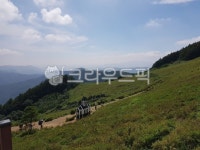 산, 강원도, 구름, 자연, 풀, 사진,이미지,일러스트,캘리그라피 - 이강현작가 크라우드픽 - 저작권 걱정 없는 상업용 이미지