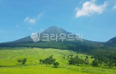 자연, 언덕, 목장, sky, 하늘, 사진,이미지,일러스트,캘리그라피 - 코코마미용작가 크라우드픽 - 저작권 걱정 없는 상업용 이미지