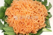 비빔면, 비빔국수, 면류, 깻잎, 면요리, 사진,이미지,일러스트,캘리그라피 - SeeOn작가 크라우드픽 - 저작권 걱정 없는 상업용 이미지