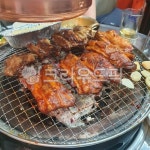 쪽갈비, 회식, 숯불고기, 양념구이, 소금구이, 사진,이미지,일러스트,캘리그라피 - 조가네대장작가 크라우드픽 - 저작권 걱정 없는 상업용 이미지
