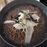 막국수, 여름음식, 면요리, 음식, 냉면, 사진,이미지,일러스트,캘리그라피 - 댜터작가 크라우드픽 - 저작권 걱정 없는 상업용 이미지