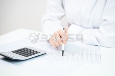세금, 회계, 거래, 금융, 전문가, 사진,이미지,일러스트,캘리그라피 - 히어로포토작가 크라우드픽 - 저작권 걱정 없는 상업용 이미지