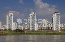 아파트, 세종, 세종시, 강, 강변, 사진,이미지,일러스트,캘리그라피 - 프리이미지작가 크라우드픽 - 저작권 걱정 없는 상업용 이미지