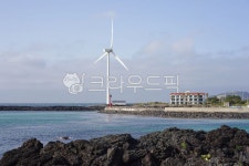 풍차, 제주도, 신창해안도로, 풍력발전기, 바다, 사진,이미지,일러스트,캘리그라피 - RAN2작가 크라우드픽 - 저작권 걱정 없는 상업용 이미지